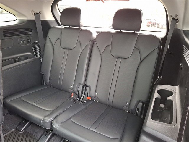 Certified 2025 Kia Sorento SX image 10