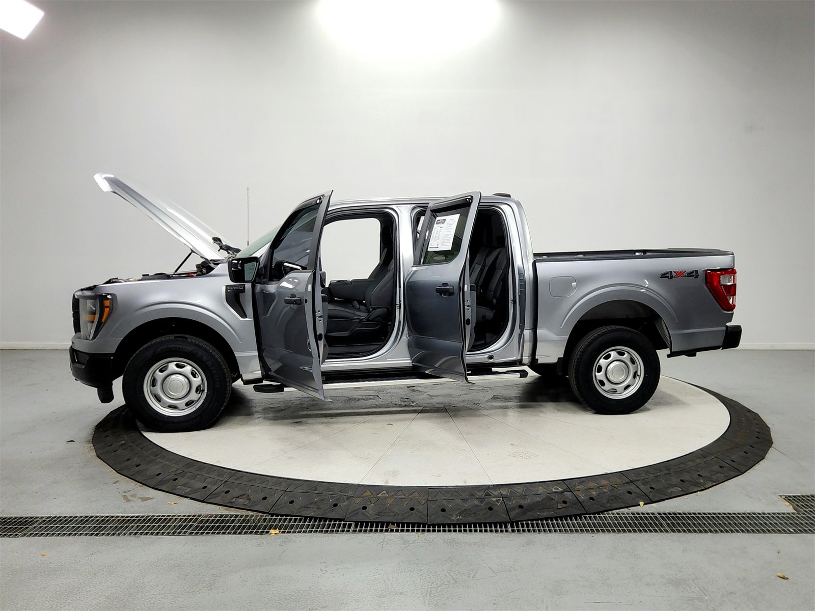 Used 2023 Ford F150 XL image 12