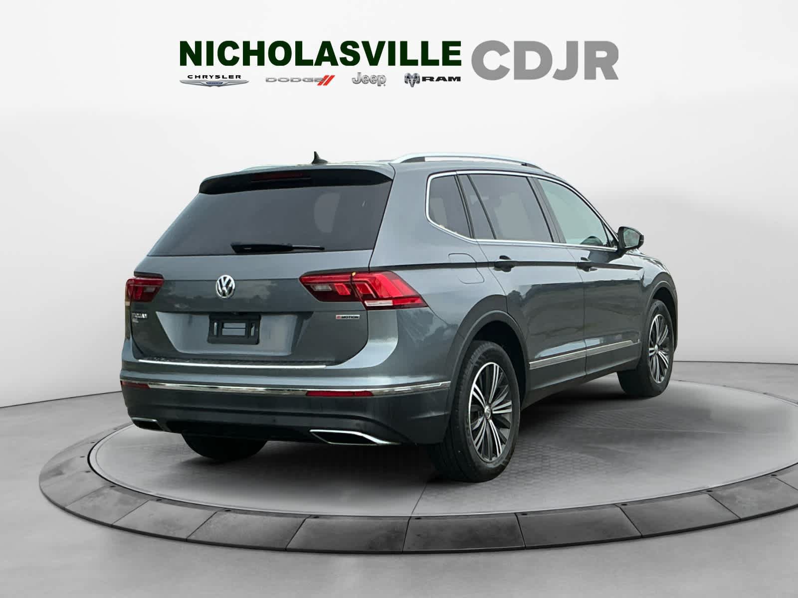 Used 2019 Volkswagen Tiguan SEL AWD/4WD image 5
