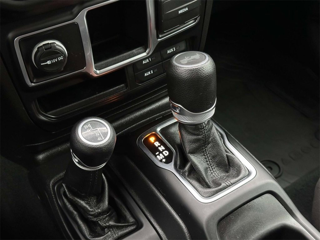 Used 2022 Jeep Wrangler Unlimited Sport image 6