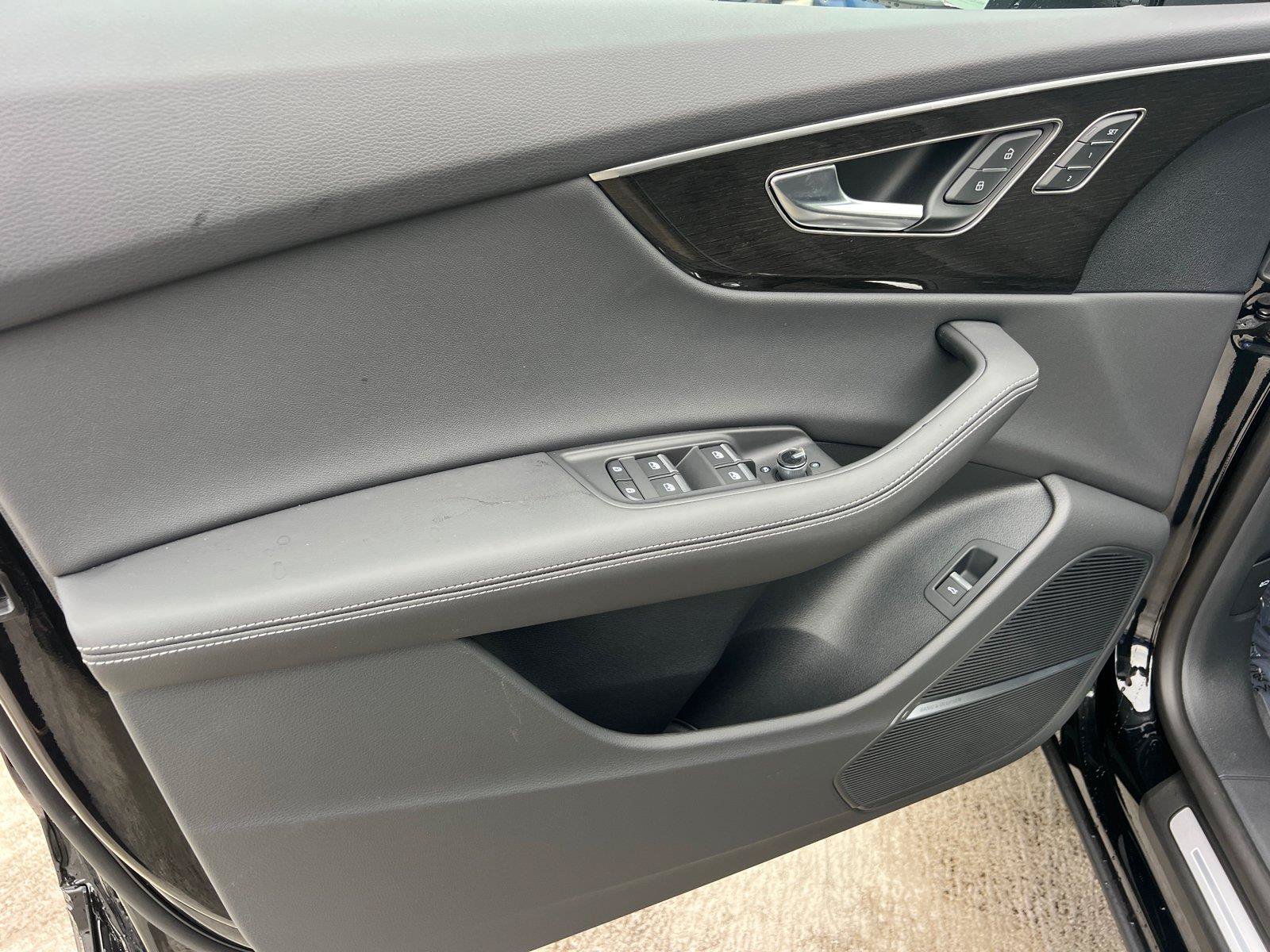 New 2027 Audi Q8 Premium Plus AWD/4WD image 10