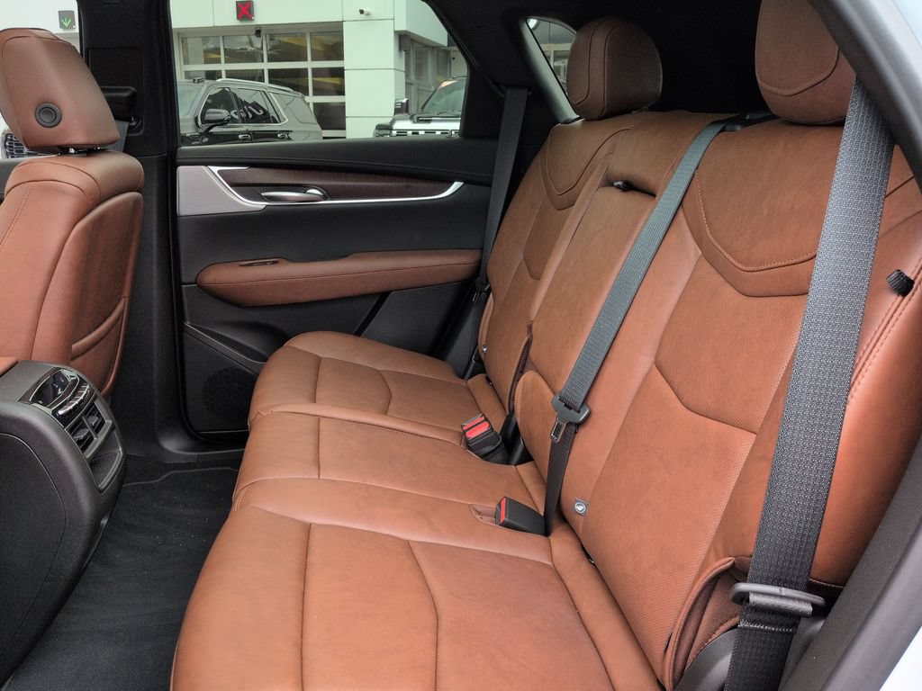 Used 2026 Cadillac XT5 Premium Luxury w/ Driver Assist Package AWD/4WD image 15