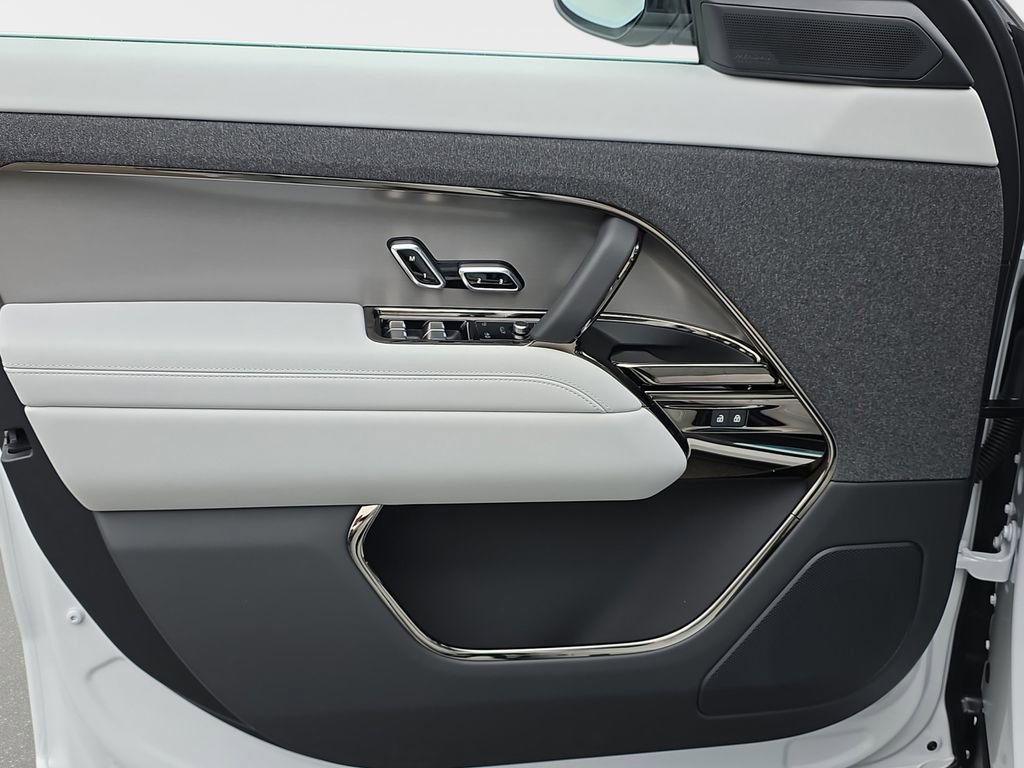 New 2026 Land Rover Range Rover Sport SE AWD/4WD image 28