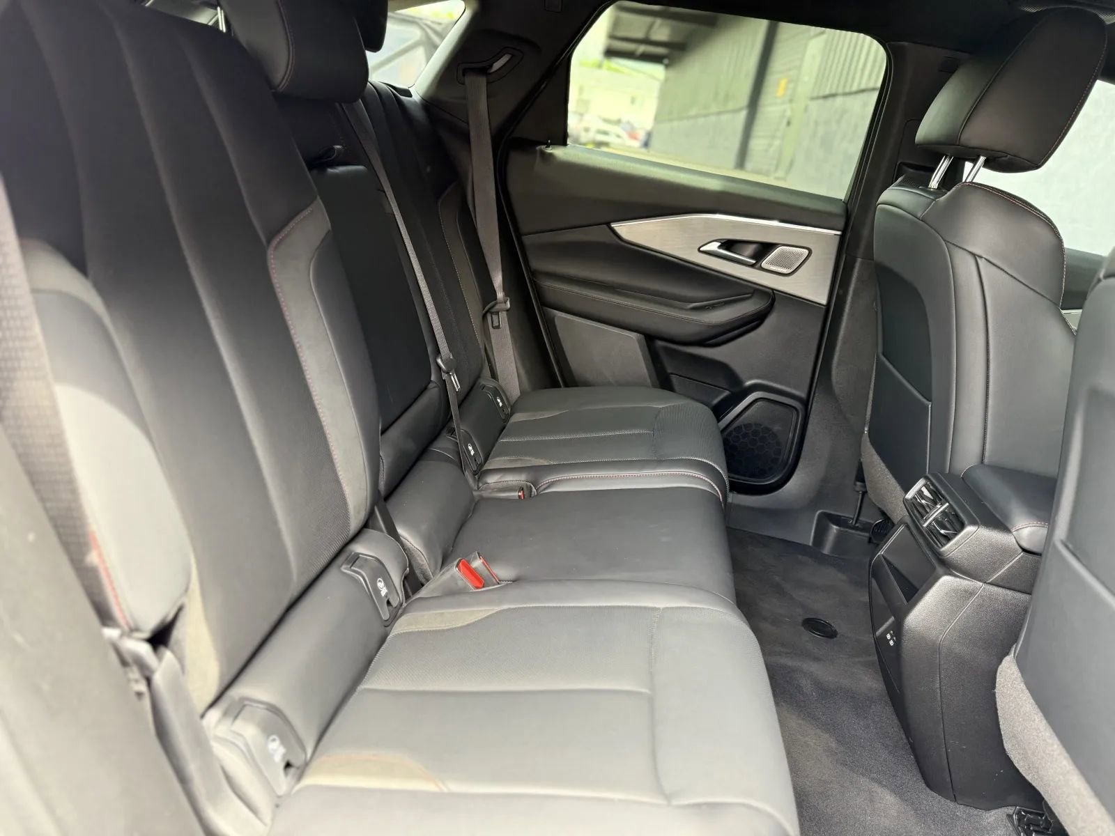 Used 2024 Acura ZDX A-Spec image 17