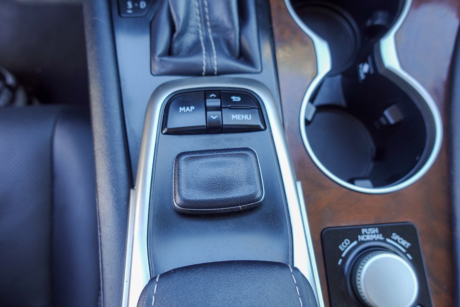 Used 2016 Lexus RX 350 FWD w/ Premium Package image 19