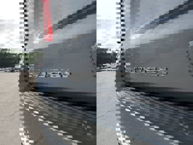 New 2026 GMC Yukon Denali image 8