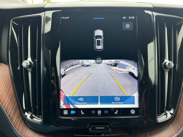 New 2024 Volvo XC60 T8 Plus AWD/4WD image 12