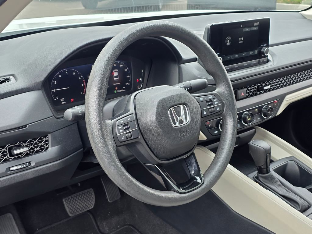 Used 2025 Honda Accord SE image 14