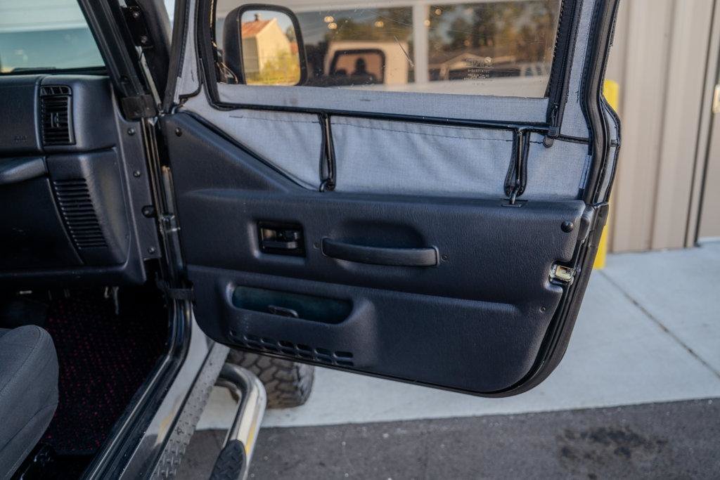 Used 2006 Jeep Wrangler Rubicon AWD/4WD image 18