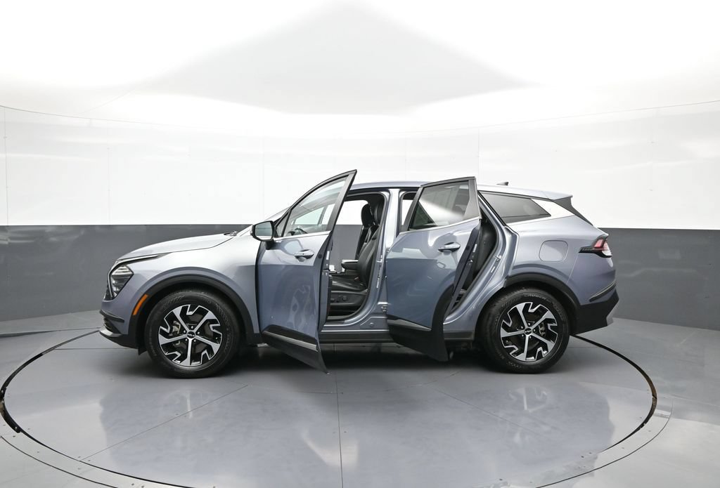 Certified 2024 Kia Sportage EX FWD image 42