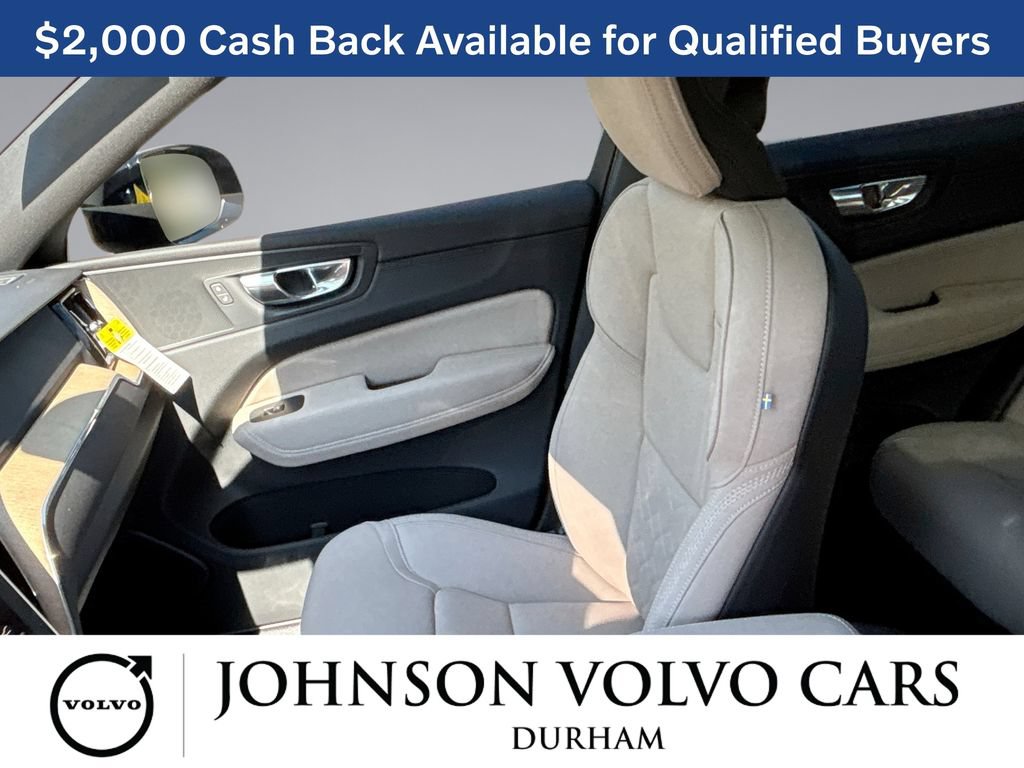 New 2026 Volvo XC60 B5 Plus w/ Protection Package Premier AWD/4WD image 27