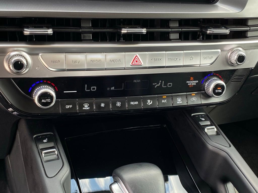 Used 2025 Kia Telluride S image 17