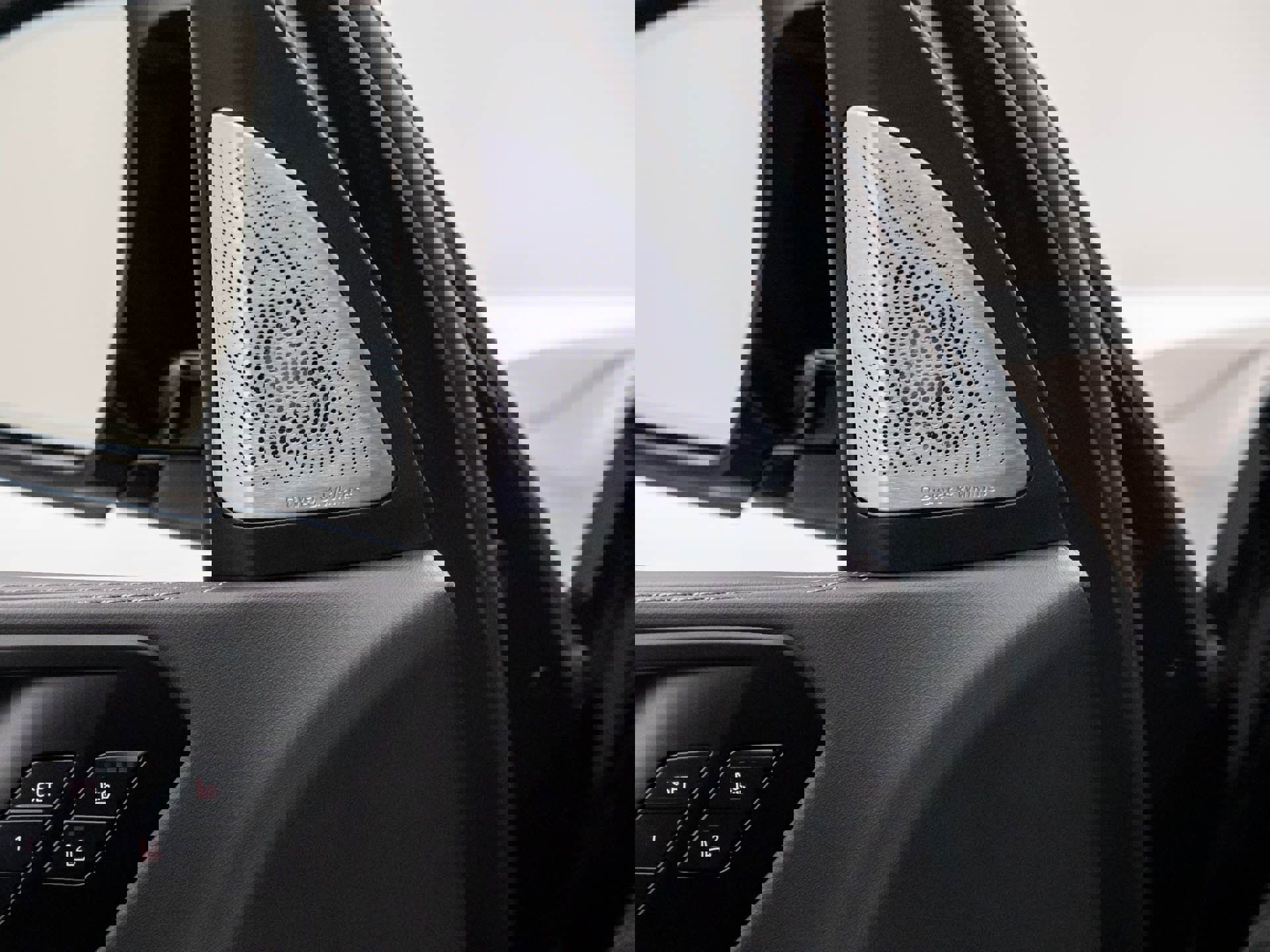 New 2026 BMW X5 M60i w/ Executive Package image 14