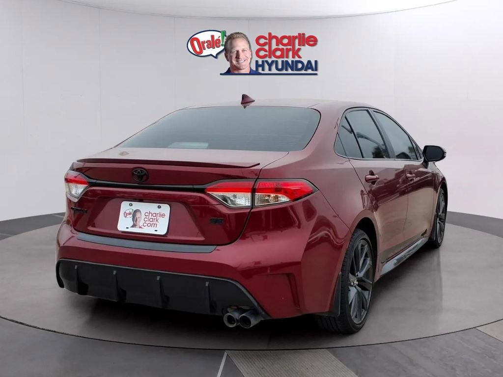 Used 2024 Toyota Corolla SE FWD image 5