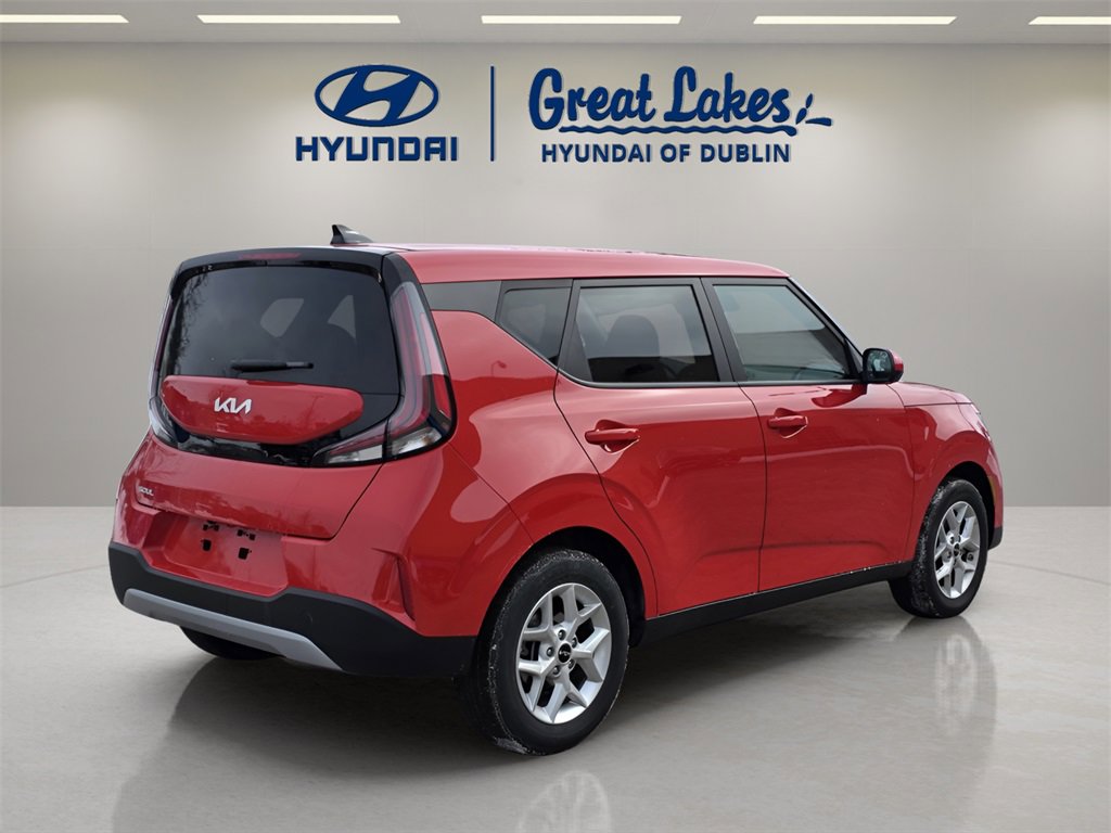 Used 2025 Kia Soul LX w/ LX Technology Package image 5