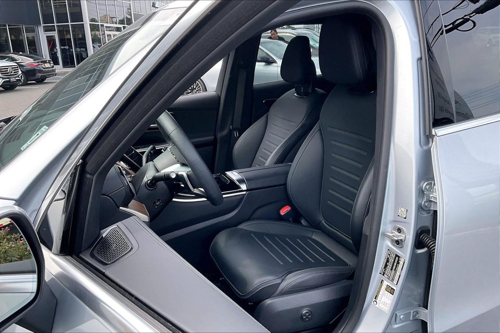 Certified 2025 Mercedes-Benz GLC 350e 4MATIC image 17