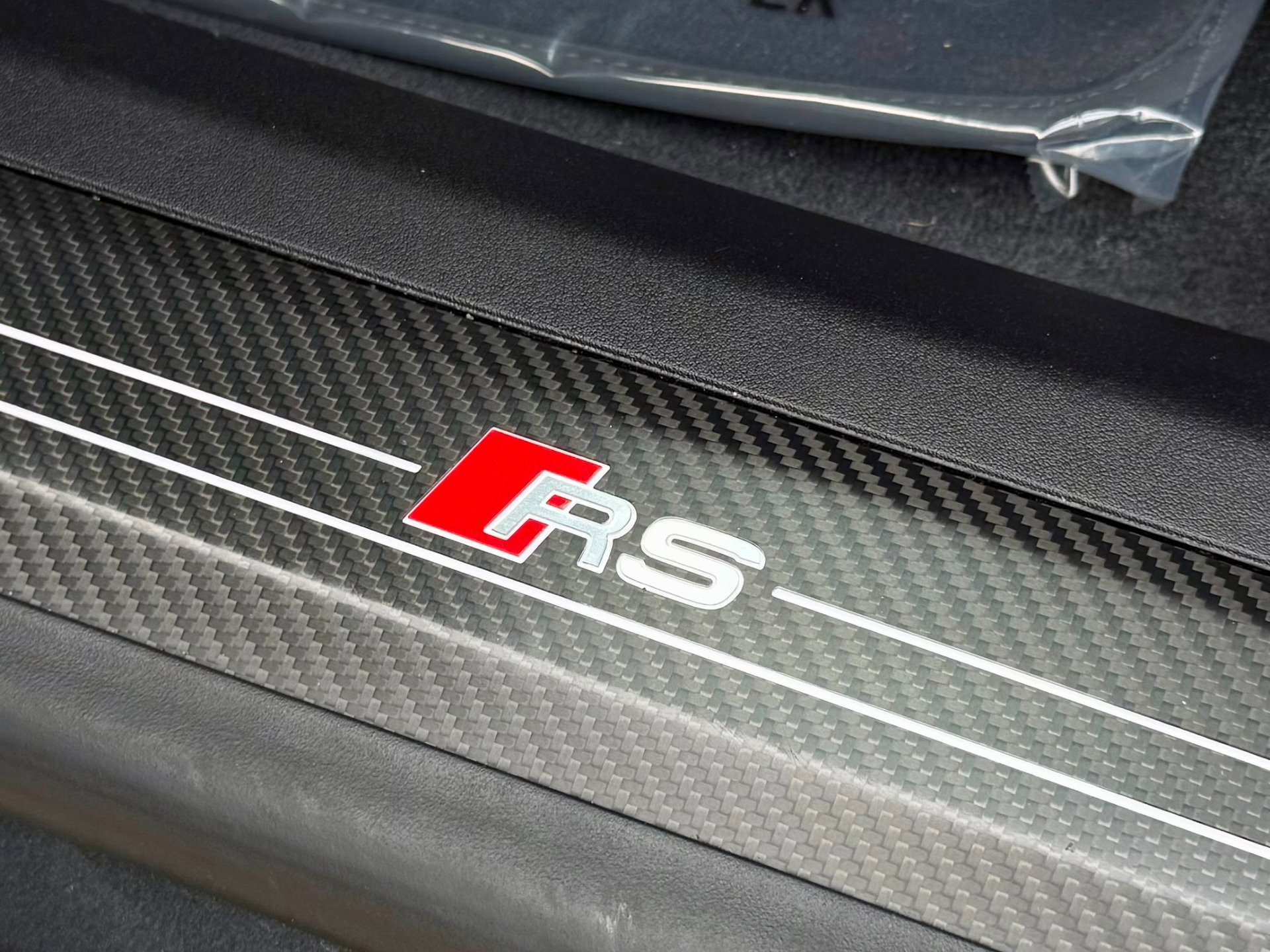 Used 2024 Audi RS e-tron GT w/ Carbon Performance Package image 10