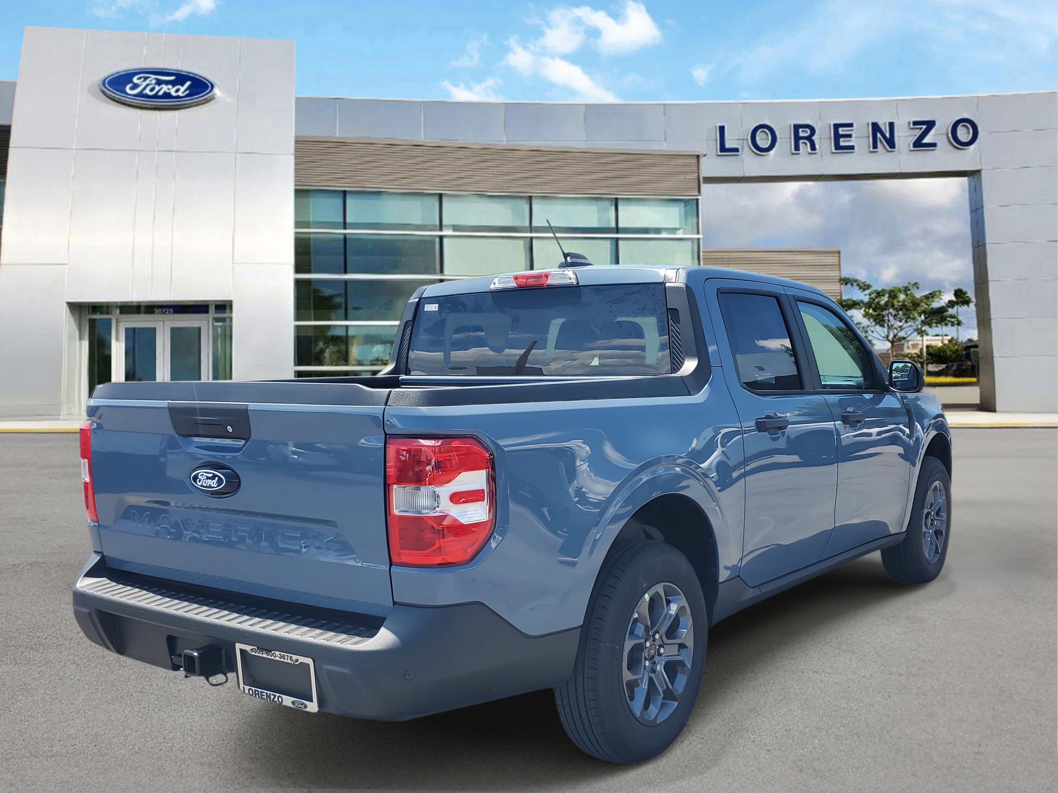 New 2025 Ford Maverick XLT w/ XLT Luxury Package image 4
