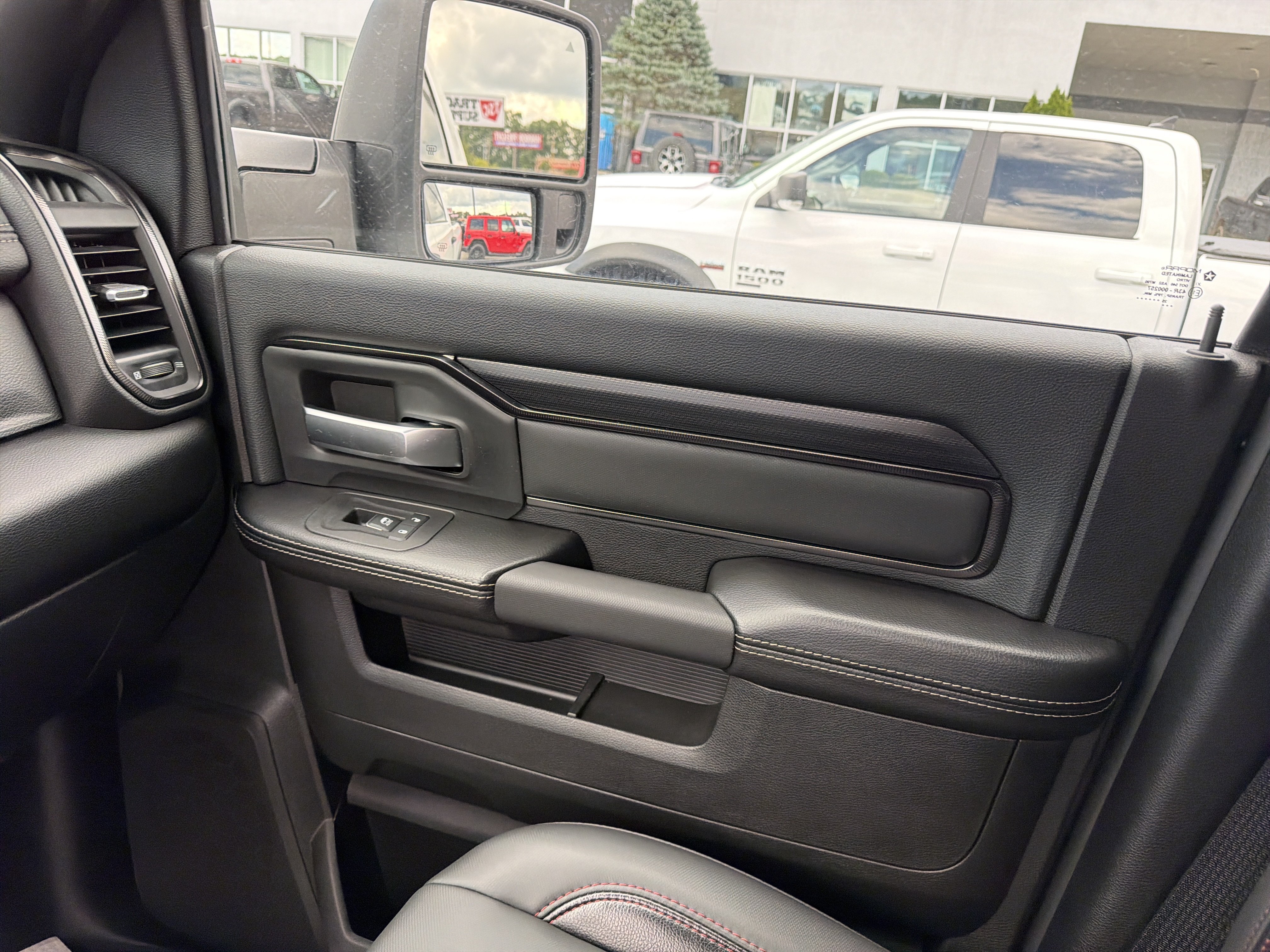 Used 2026 RAM 2500 Rebel AWD/4WD image 24