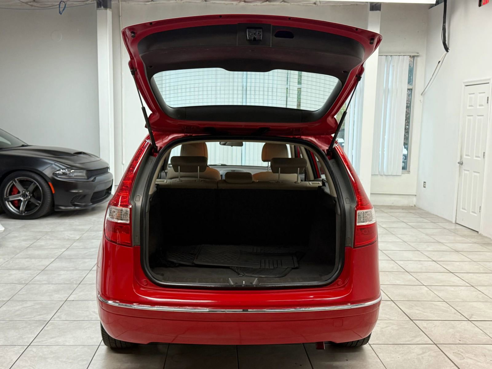 Used 2010 Hyundai Elantra SE image 15