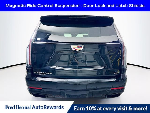 Used 2025 Cadillac Escalade Sport Platinum w/ LPO, ONYX Package AWD/4WD image 6