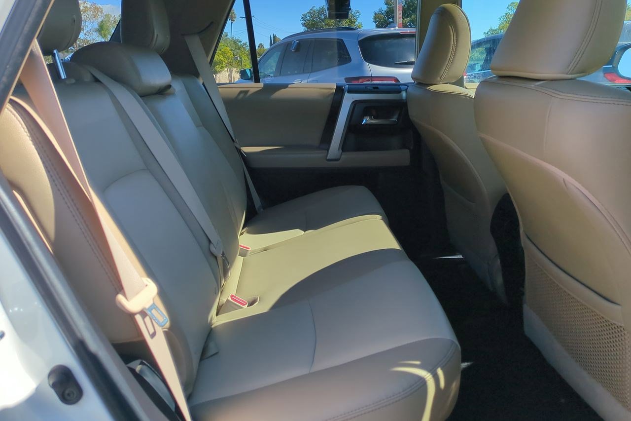 Used 2019 Toyota 4Runner SR5 Premium image 25