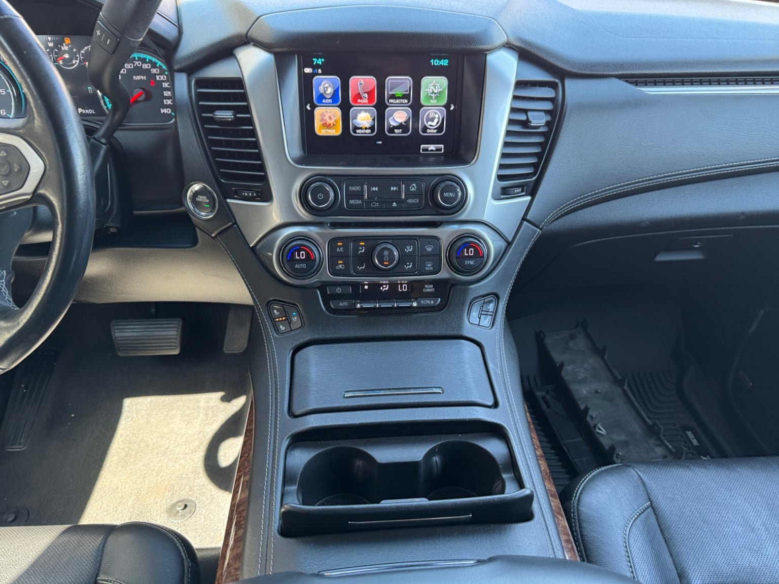 Used 2019 Chevrolet Suburban Premier w/ RST 6.2L Performance Edition image 15