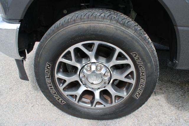 Used 2020 Ford F250 Lariat w/ Lariat Value Package AWD/4WD image 11