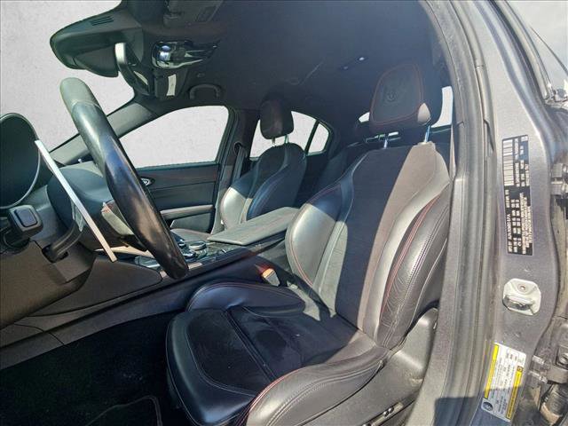 Used 2019 Alfa Romeo Giulia Quadrifoglio w/ Driver Assist Dynamic Package image 15