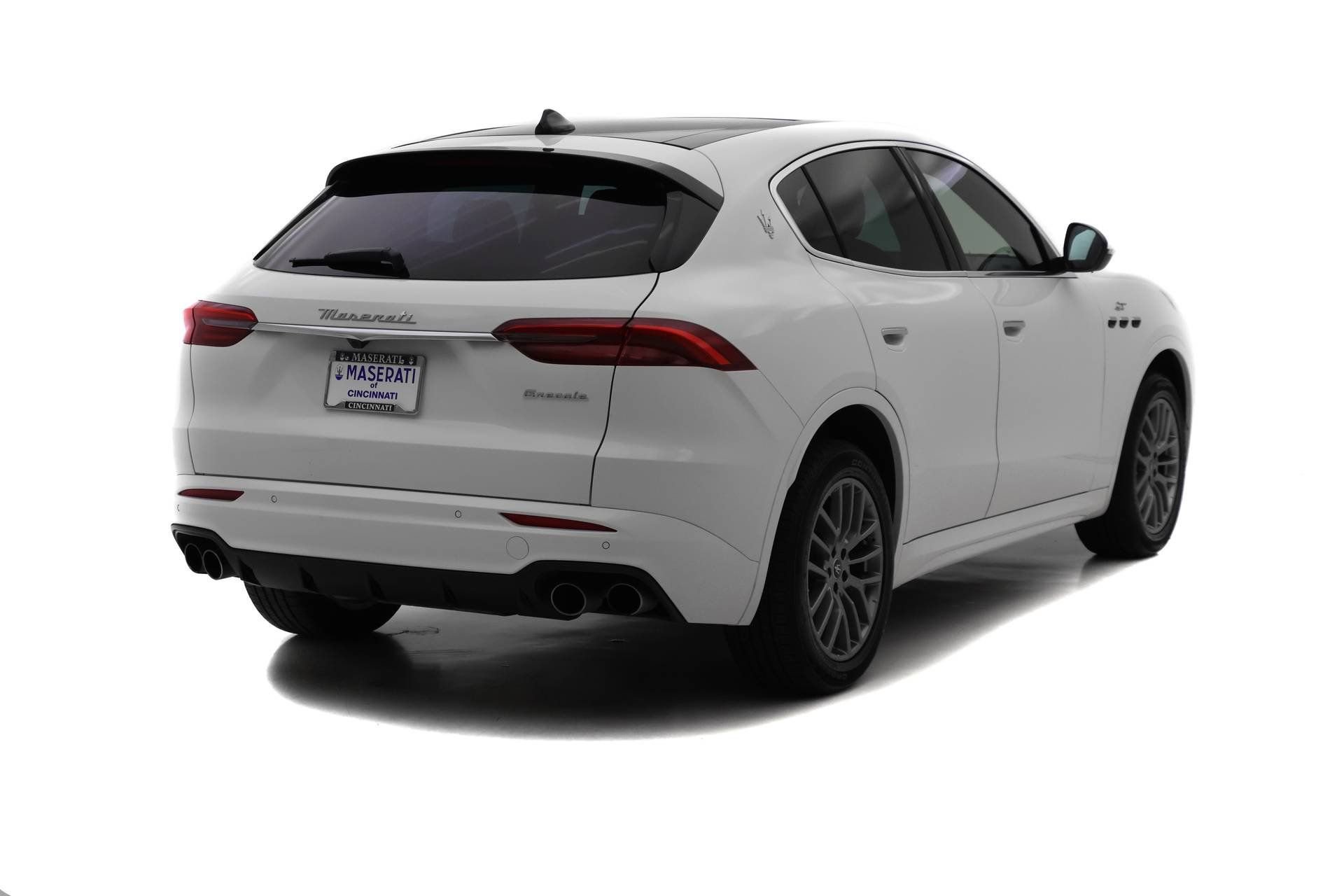 New 2024 Maserati Grecale GT image 4