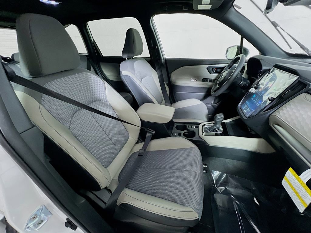 Certified 2025 Subaru Forester Premium image 24