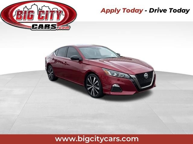 Used 2020 Nissan Altima 2.5 SR w/ Premium Package image 1