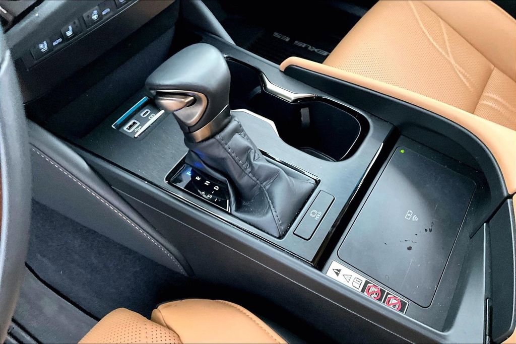 Used 2024 Lexus ES 350 Ultra Luxury image 19