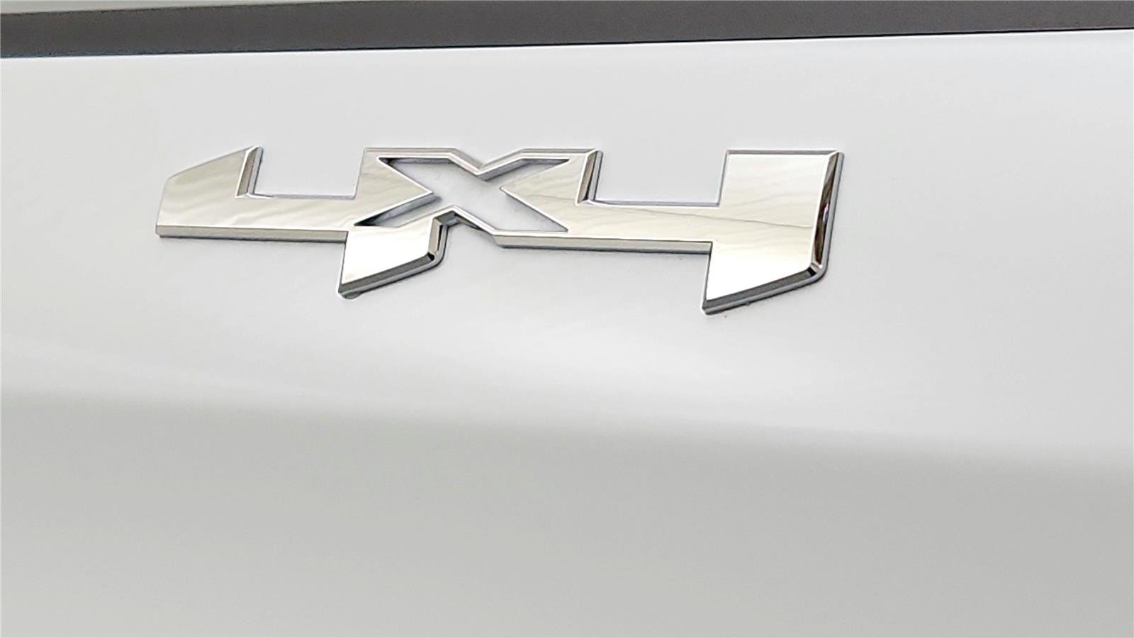 New 2026 GMC Sierra 1500 SLT AWD/4WD image 19