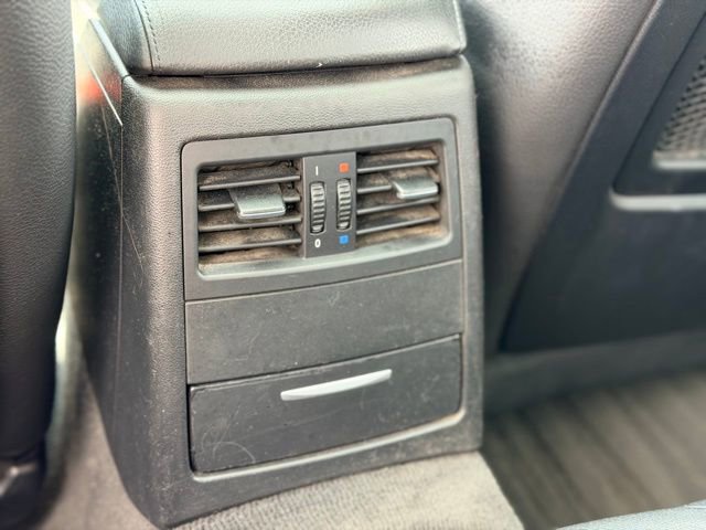 Used 2006 BMW 330xi Sedan image 20