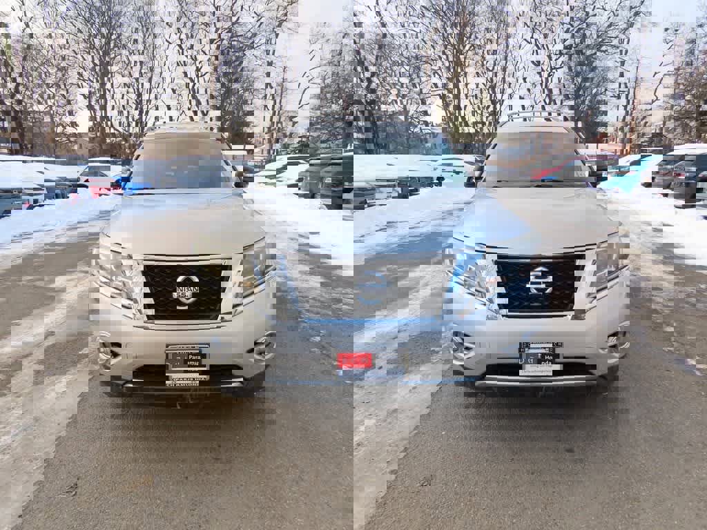 Used 2016 Nissan Pathfinder SV image 6