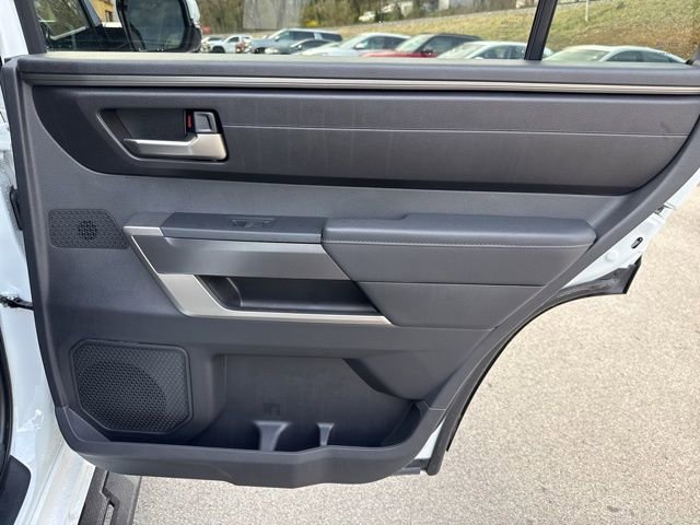 Used 2025 Toyota Sequoia Platinum image 11