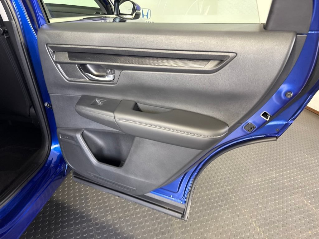 Used 2024 Honda CR-V LX image 7