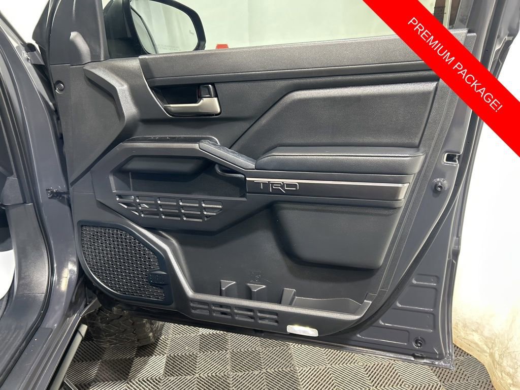 Used 2024 Toyota Tacoma TRD Off-Road w/ TRD Off Road Premium Package AWD/4WD image 9