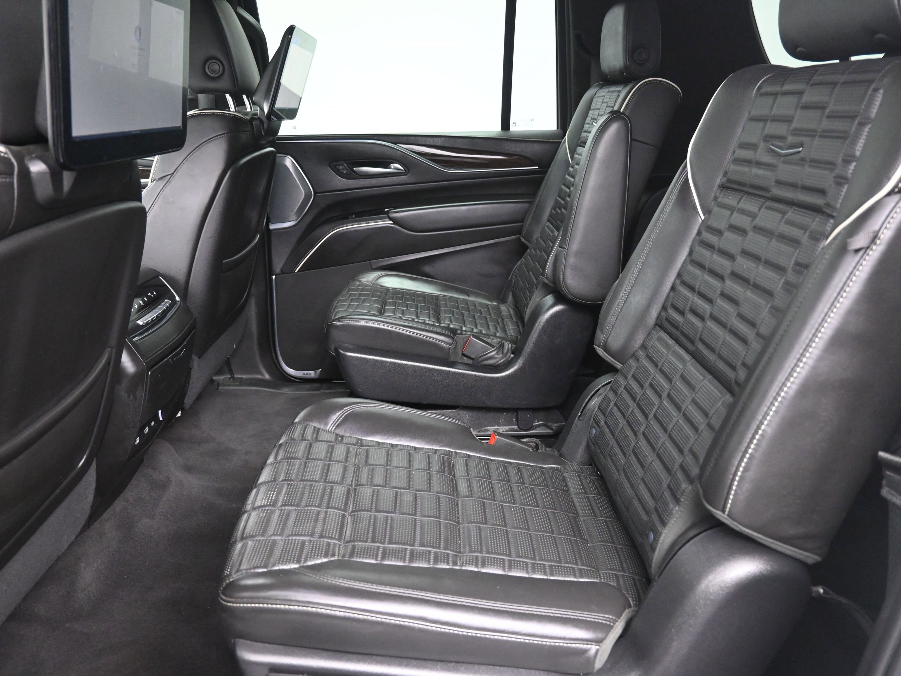 Used 2023 Cadillac Escalade ESV Sport Platinum image 26