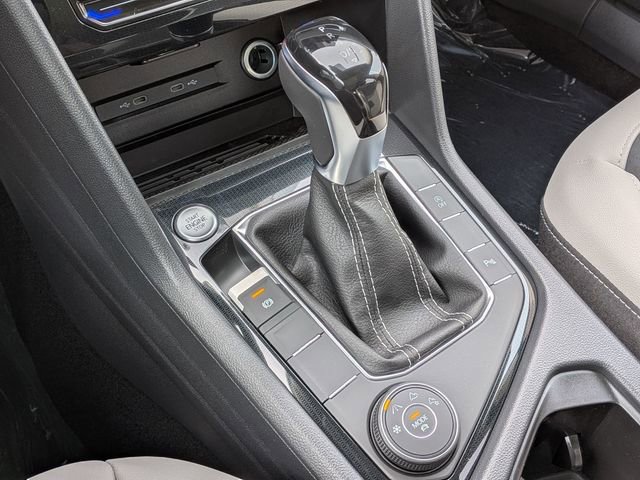 New 2026 Volkswagen Taos SE image 15