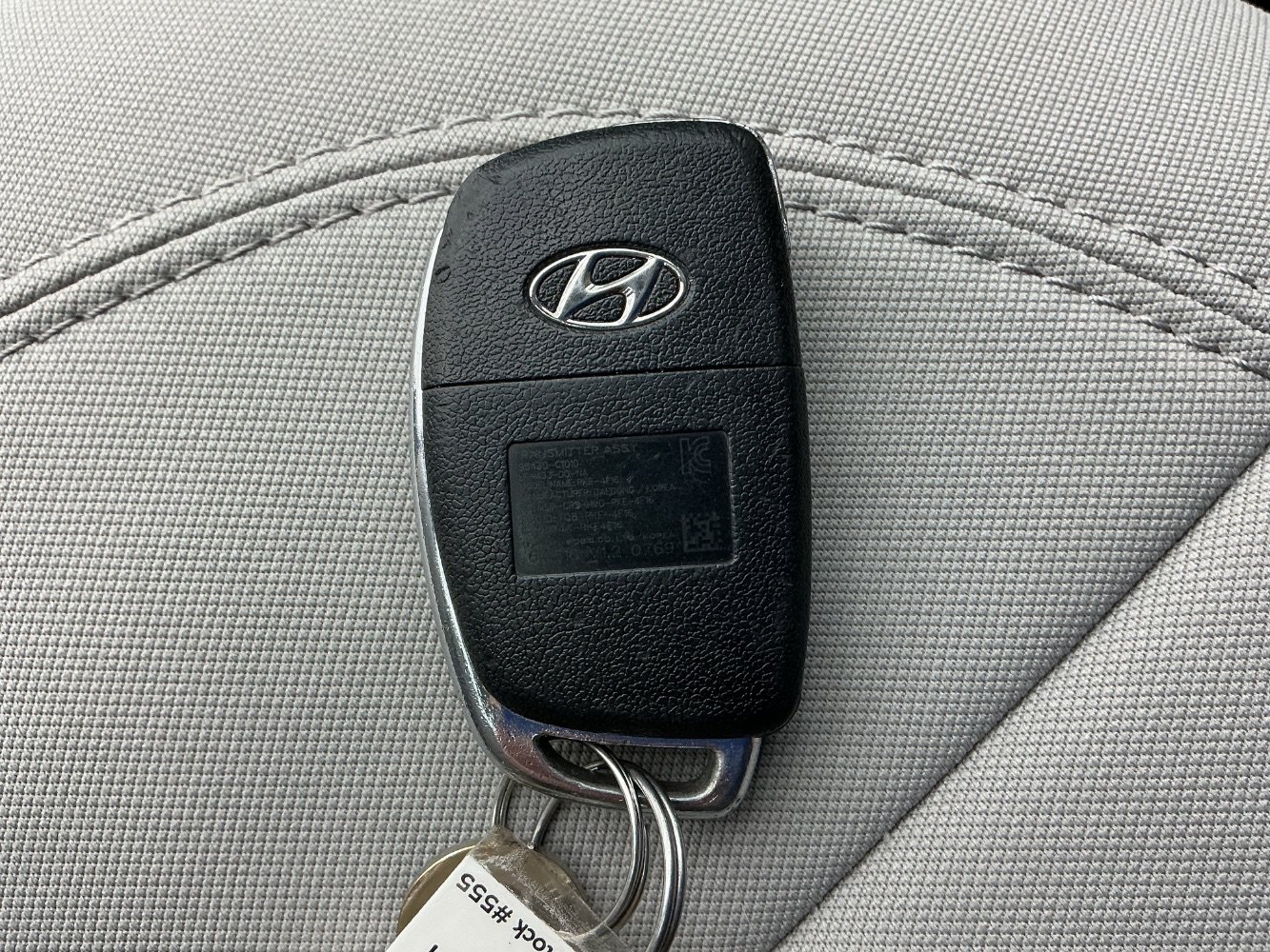 Used 2017 Hyundai Sonata SE FWD image 39