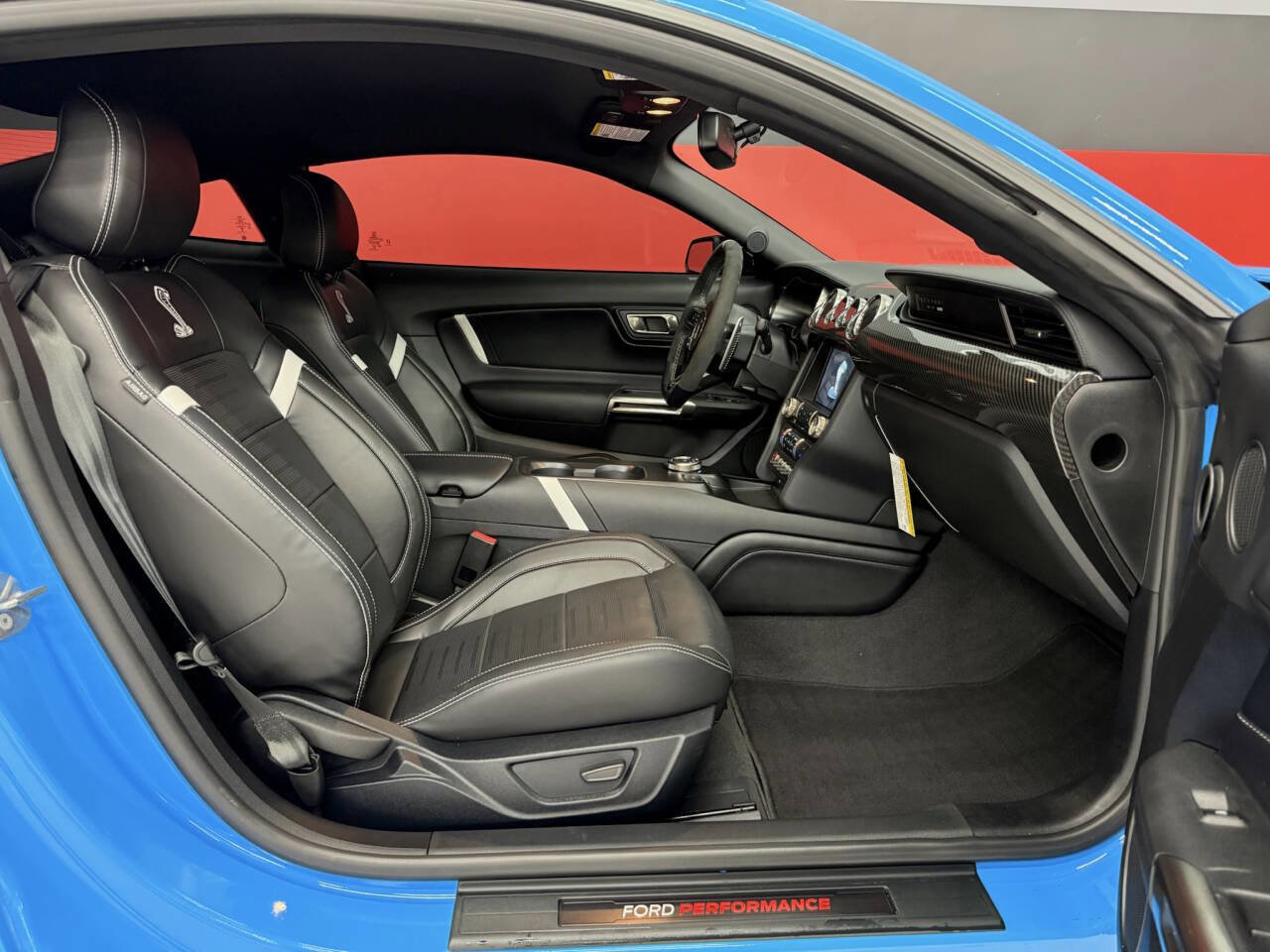 Used 2021 Ford Mustang Shelby GT500 w/ Technology Package image 36