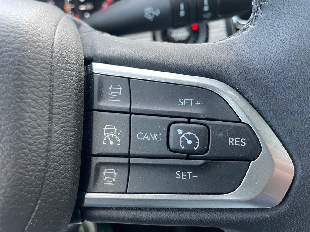 Used 2023 Jeep Compass Limited AWD/4WD image 22