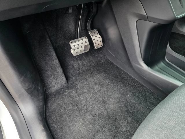 Used 2026 Tesla Model Y AWD image 26