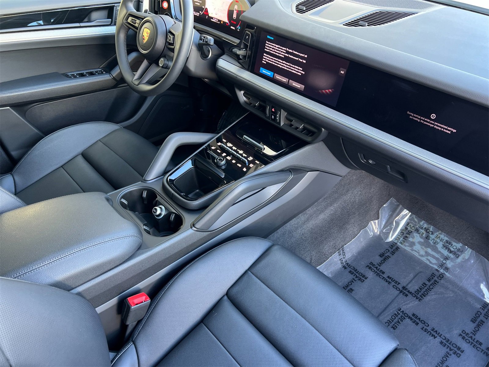 Certified 2025 Porsche Cayenne image 18