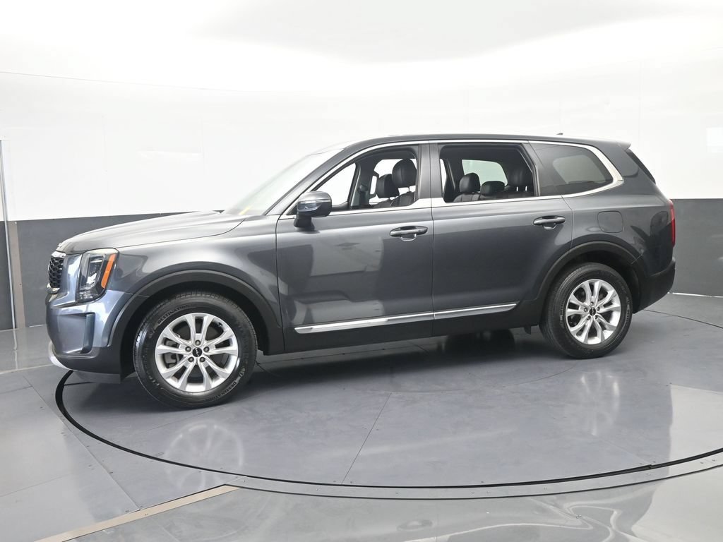 Used 2022 Kia Telluride LX AWD/4WD image 2