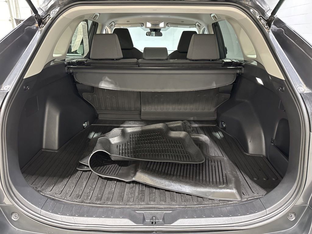 Used 2024 Toyota RAV4 XLE image 21