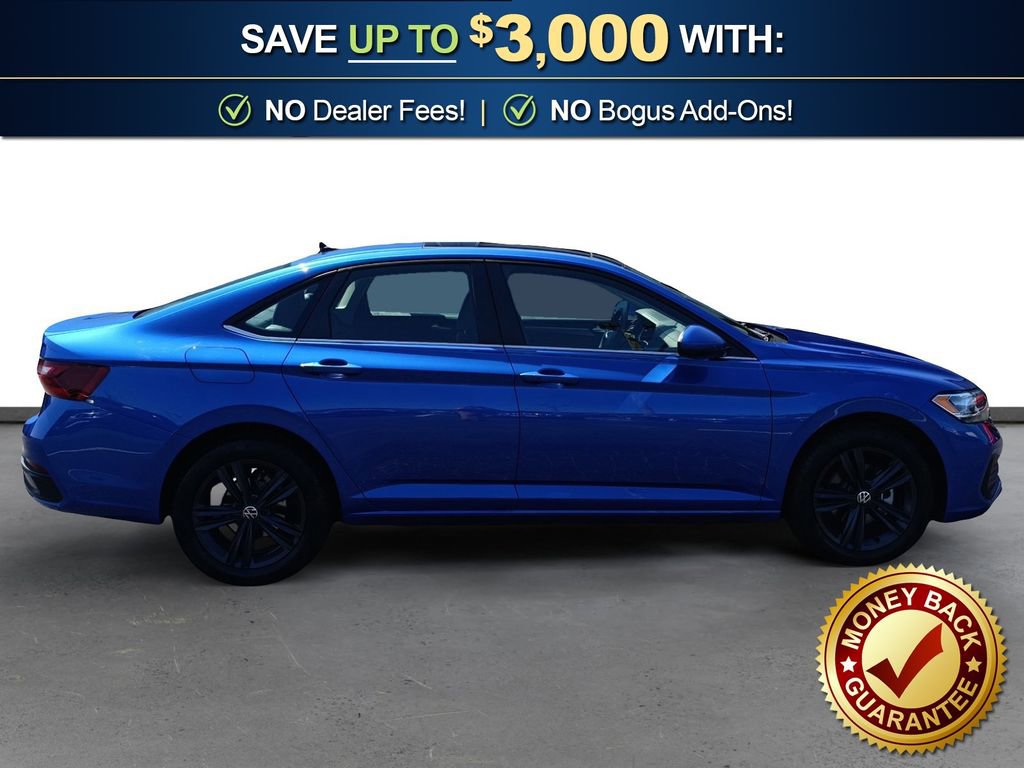 Used 2024 Volkswagen Jetta SE w/ Panoramic Sunroof Package image 8