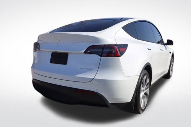 Used 2021 Tesla Model Y Long Range image 8